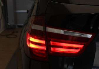 Подержанный автомобиль BMW X3 2014 года (24 фото)