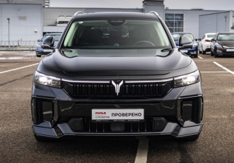 Подержанный автомобиль Voyah Free 2023 года (3 фото)