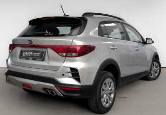 Подержанный автомобиль Kia Rio Hatchback 2021 года (5 фото)