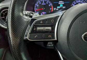 Подержанный автомобиль Kia Cerato Sedan 2020 года (28 фото)