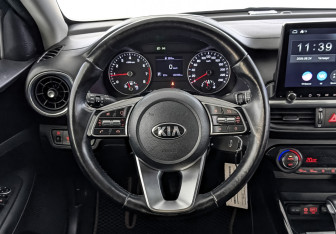 Подержанный автомобиль Kia Cerato Sedan 2020 года (22 фото)