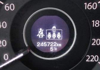 Подержанный автомобиль Honda CR-V 2013 года (17 фото)