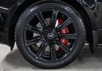 Подержанный автомобиль Land Rover Range Rover Sport 2020 года (27 фото)