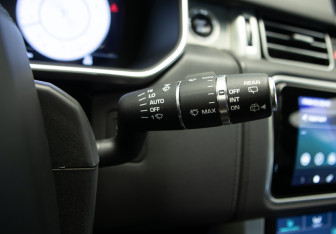 Подержанный автомобиль Land Rover Range Rover 2021 года (14 фото)