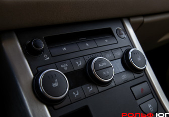 Подержанный автомобиль Land Rover Range Rover Evoque 2014 года (19 фото)