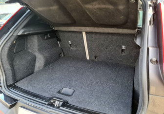 Подержанный автомобиль Volvo XC40 2020 года (11 фото)