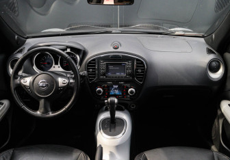 Подержанный автомобиль Nissan Juke 2012 года (9 фото)