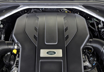 Подержанный автомобиль Land Rover Range Rover 2023 года (9 фото)