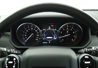 Подержанный автомобиль Land Rover Discovery 2019 года (11 фото)