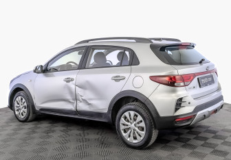 Подержанный автомобиль Kia Rio Hatchback 2021 года (7 фото)