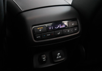 Подержанный автомобиль Hyundai Palisade 2022 года (12 фото)