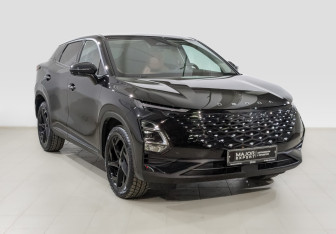 Подержанный автомобиль Omoda C5 2023 года (3 фото)