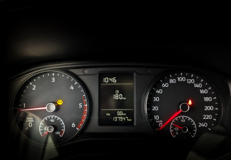 Подержанный автомобиль Volkswagen Amarok 2018 года (13 фото)