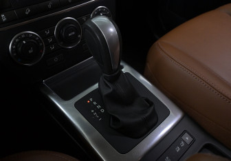 Подержанный автомобиль Land Rover Freelander 2012 года (12 фото)