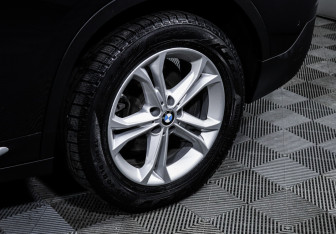 Подержанный автомобиль BMW X4 2019 года (15 фото)