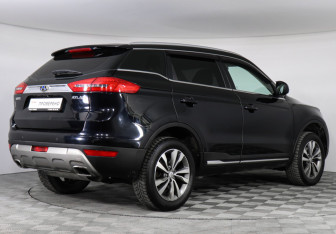 Подержанный автомобиль Geely Atlas 2019 года (4 фото)