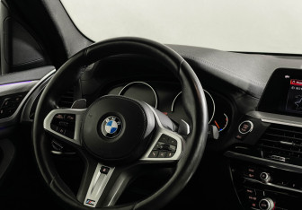 Подержанный автомобиль BMW X3 2020 года (15 фото)