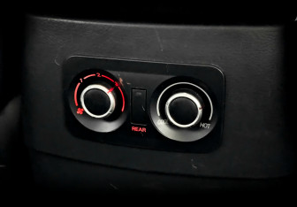 Подержанный автомобиль Mitsubishi Pajero 2014 года (29 фото)