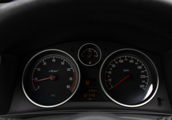 Подержанный автомобиль Opel Zafira Compactvan 2013 года (9 фото)