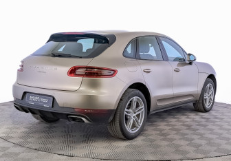 Подержанный автомобиль Porsche Macan 2016 года (5 фото)