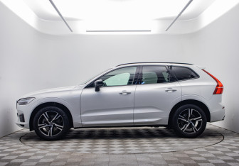 Подержанный автомобиль Volvo XC60 2020 года (8 фото)
