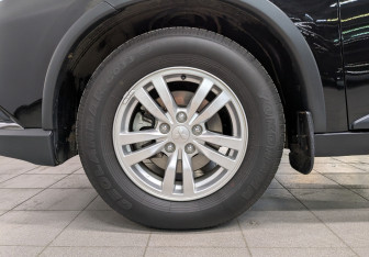 Подержанный автомобиль Mitsubishi Outlander 2019 года (12 фото)