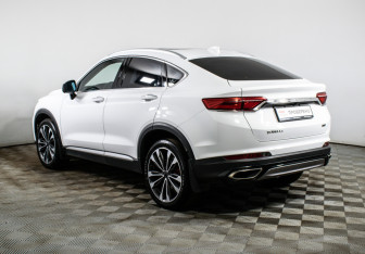 Подержанный автомобиль Geely Tugella 2022 года (7 фото)