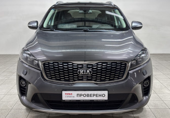 Подержанный автомобиль Kia Sorento 2018 года (2 фото)