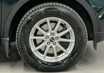 Подержанный автомобиль Land Rover Discovery Sport 2017 года (9 фото)