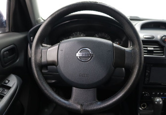 Подержанный автомобиль Nissan Almera Classic 2007 года (14 фото)