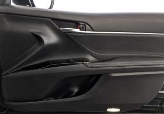 Подержанный автомобиль Toyota Camry Sedan 2023 года (25 фото)