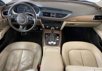 Подержанный автомобиль Audi A7 2017 года (11 фото)