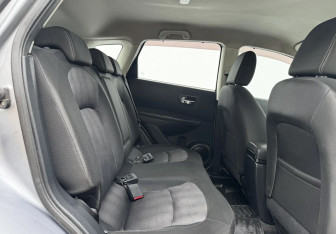 Подержанный автомобиль Nissan Qashqai 2013 года (11 фото)