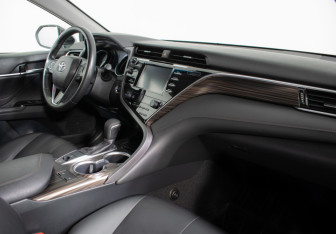 Подержанный автомобиль Toyota Camry Sedan 2019 года (9 фото)