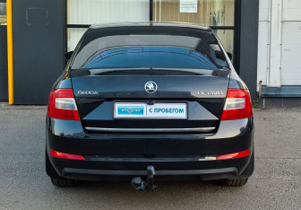 Подержанный автомобиль Skoda Octavia Liftback 2014 года (6 фото)