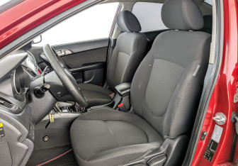 Подержанный автомобиль Kia Cerato Sedan 2010 года (20 фото)