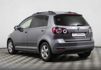 Подержанный автомобиль Volkswagen Golf Plus 2013 года (7 фото)