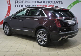Подержанный автомобиль Cadillac XT5 2020 года (6 фото)