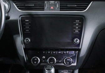 Подержанный автомобиль Skoda Octavia Wagon 2019 года (9 фото)