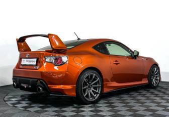 Подержанный автомобиль Toyota GT86 2012 года (5 фото)