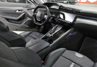 Подержанный автомобиль Peugeot 508 Wagon 2019 года (11 фото)