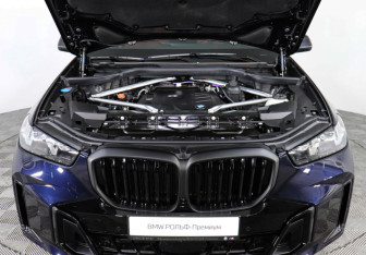 Новый BMW X5 2025 (9 фото)