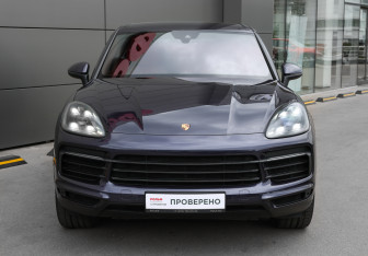 Подержанный автомобиль Porsche Cayenne 2018 года (2 фото)