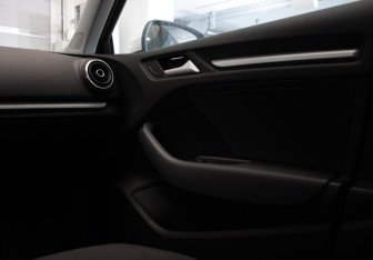 Подержанный автомобиль Audi A3 Hatchback 2013 года (23 фото)