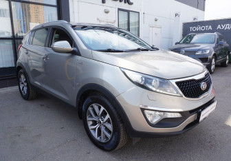 Подержанный автомобиль Kia Sportage 2014 года (3 фото)