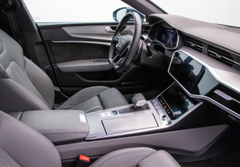 Подержанный автомобиль Audi A7 2020 года (10 фото)