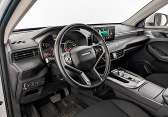 Подержанный автомобиль Haval Jolion 2022 года (16 фото)