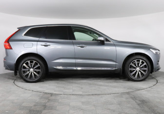 Подержанный автомобиль Volvo XC60 2018 года (4 фото)