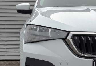 Подержанный автомобиль Skoda Rapid Liftback 2021 года (17 фото)