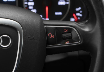 Подержанный автомобиль Audi Q5 2011 года (17 фото)